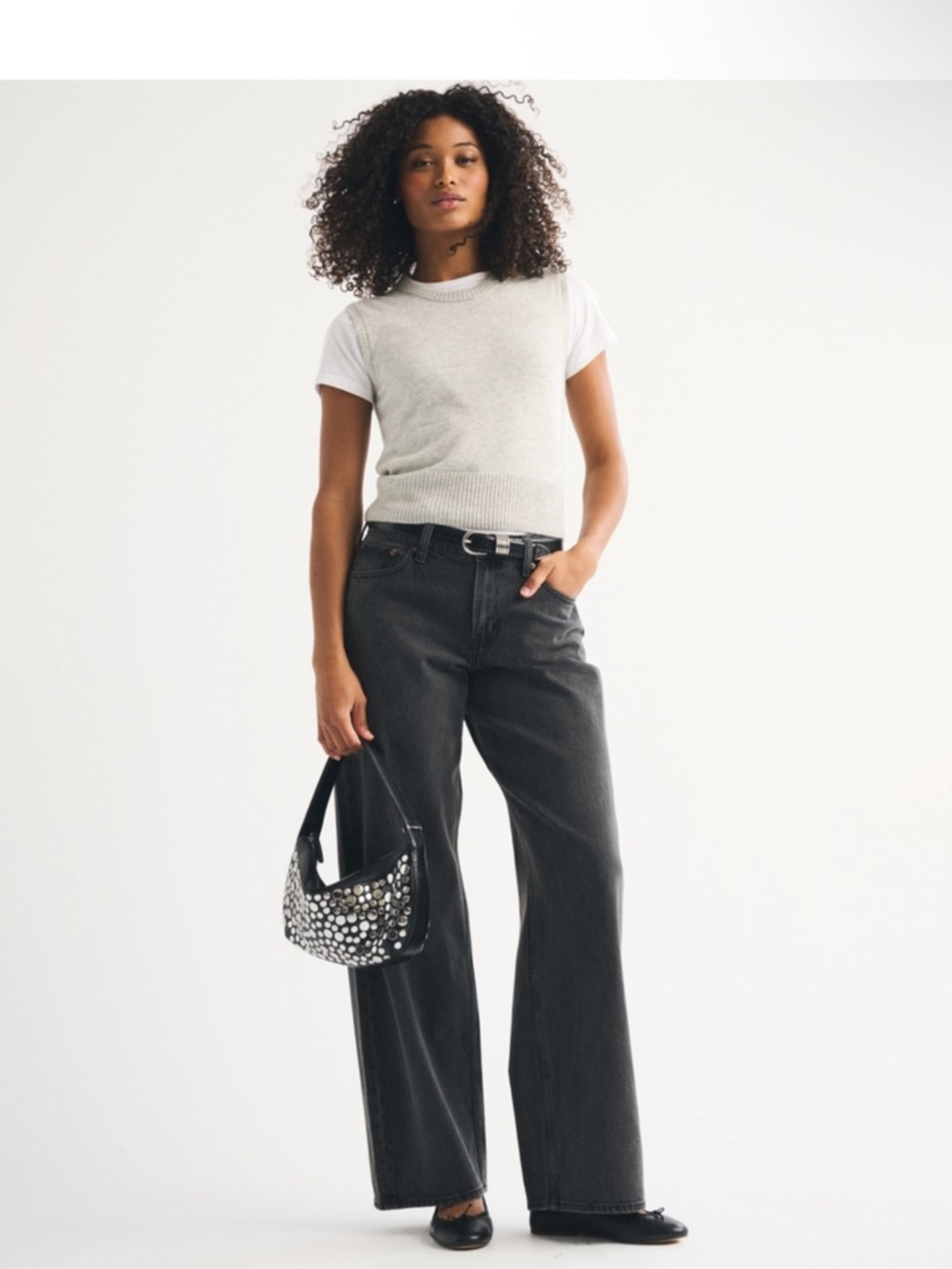 Abercrombie & Fitch- Curve Love Low Rise Ultra Loose Jean Black
